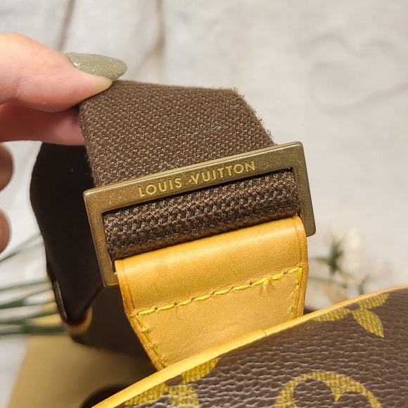 Authentic Louis Vuitton Gange bum bag Fanny pack - Picture 9 of 16